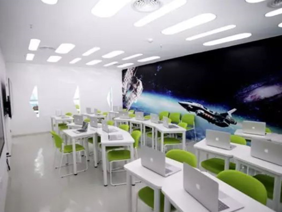 少儿编程入门应该学什么课程为主好？